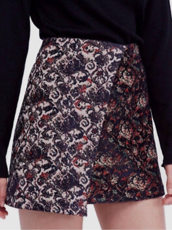 Free People Dresses & Skirts - Free People Two-Tone Floral Jacquard Mini Skirt in Black and Red